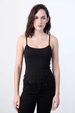 Top Básico con Breteles Finos / VER - Azzaro Lanús