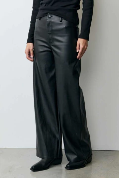 Pantalon Ecocuero Ancho / Ver - Azzaro Lanús