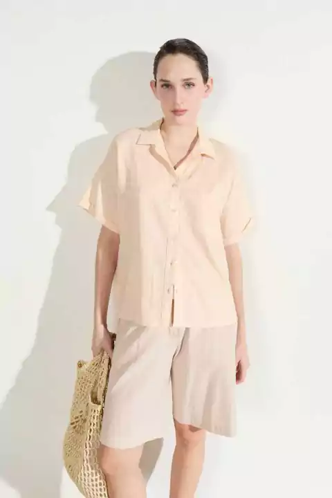 Camisa Lino con Bolsillo cruda / Ver