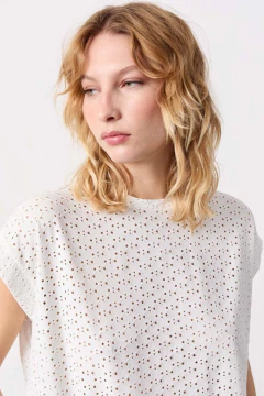 Remera Broderie de Punto / VER