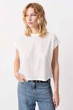 Remera Broderie de Punto / VER - Azzaro Lanús