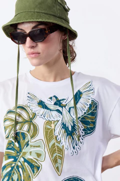 Remera Hojas / VER en internet