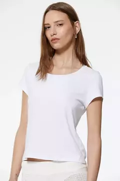 Remera Saturno / Ayres - Azzaro Lanús