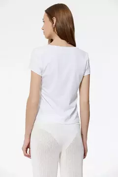 Remera Saturno / Ayres en internet