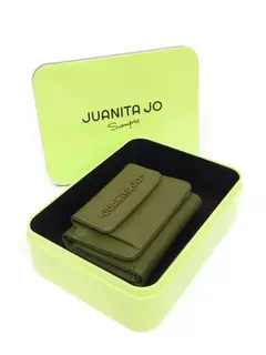 Billetera Verde Pequeña Con Bolsillo Externo/ Juanita Jo - tienda online