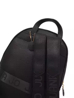 Mochila Negra Ayse/ JUANITA JO en internet