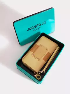 Billetera Hand Pocket Amarilla /Juanita Jo - Azzaro Lanús
