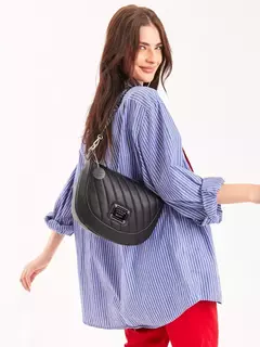 Cartera De Hombro Negro Y Fucsia Andes/ Juanita Jo - Azzaro Lanús