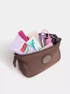 Imagen de Neceser Mediano Fucsia / JUANITA JO