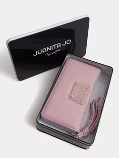 Billetera Grande Rosa Con Tiracierre De Cordones/JUANITA JO - Azzaro Lanús