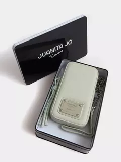 Portacelular Celeste Delfi / JUANITA JO - comprar online