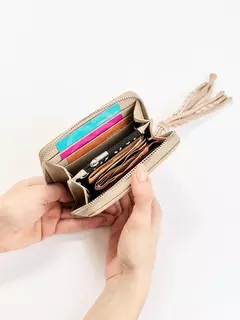 Billetera Chica Rosa Con Tiracierre De Cordones /JUANITA JO - comprar online