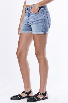 Short Boyfriend Azul Gastado / Melocoton - comprar online