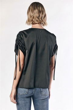 Blusa New Bromelia/ Melocoton en internet