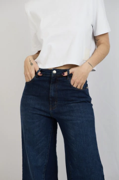 Jean Poppy / La Mode - Azzaro Lanús