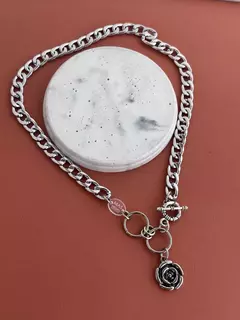 Collar Rosa / Mas Negro