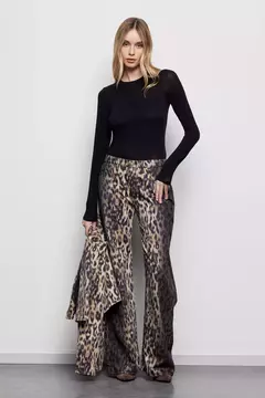 Remera Cami / Tucci - Azzaro Lanús