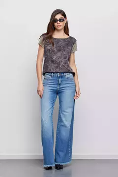 TOP CM FLOWER LACE /TUCCI - Azzaro Lanús