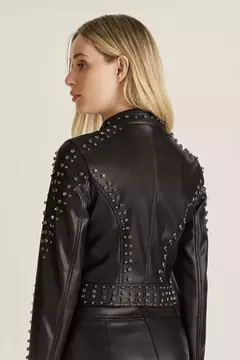 CAMPERA BRITNEY/ TUCCI - Azzaro Lanús