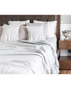Cubrecamas TUSOR con VOLADO QUEEN (2 PZAS. 1/2) - comprar online