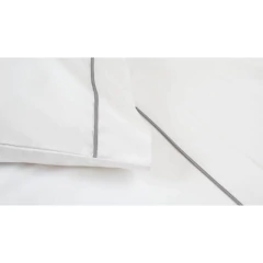 Fronha Percal 100% Algodão 1 pç 180 Fios Branco Vivo Cinza Saluzzo Detalhe