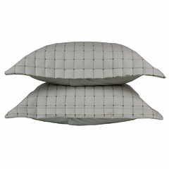 Conjunto de cobre leito casal em percal 100% algodão, cor oliva, com padrão matelado.