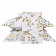 Jogo de lençol queen em percal 100% algodão com estampa floral em tons de amarelo e verde, composto por quatro peças.