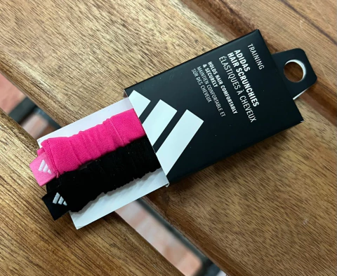 Set de Scrunchies x2 Adidas - Negro y Rosa