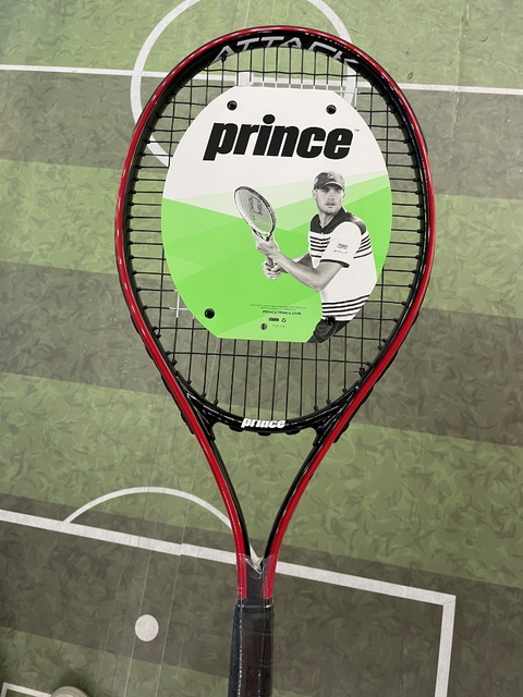 Raqueta prince attack