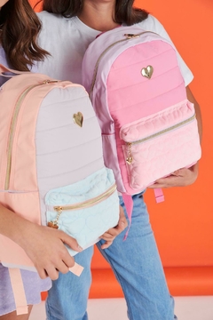 Mochila FW 16,5″ Love - comprar online