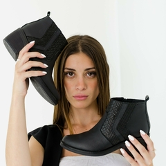 1300 NEGRO