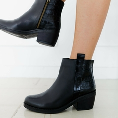 1330 NEGRO - comprar online