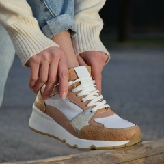 330 CAMEL/NUDE