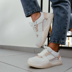 380 BLANCO/NUDE en internet