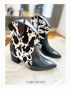 HUMA10 Bota Texana GINA caña corta Negra y blanca - HUMA Calzados Talles Grandes 