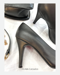 Huma10 Zapatos Stiletto Talles Grandes cuero negro en punta taco 7,5 en internet