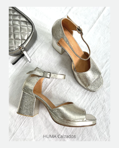 Huma10 Sandalia HANNA Talles Grandes Platino - tienda online
