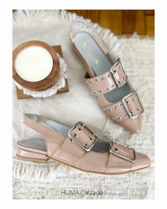 Huma10 Zapato Bajo STONE Talles Grandes NUDE charol doble hebilla - HUMA Calzados Talles Grandes 