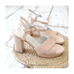 Huma10 Sandalia GALA Tira Cruzada Talle Grande Nude - comprar online
