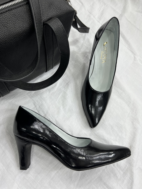 Huma10 Zapatos Stiletto Charol Talles Grandes cuero en punta taco 5,5 negro - comprar online
