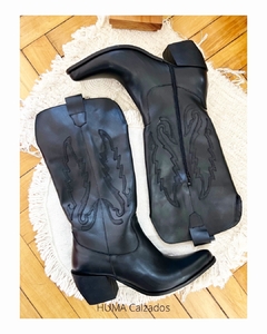 HUMA10 Bota Texana ATENAS caña alta Negra con detalles negros - tienda online