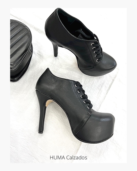 Huma10 Zapatos Stiletto Acordonado Talles Grandes negro