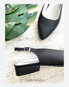 Huma10 Zapato Bajo Talles Grandes Negro - comprar online