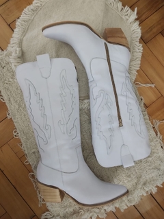 HUMA10 Bota Texana ATENAS caña alta Blanca - comprar online