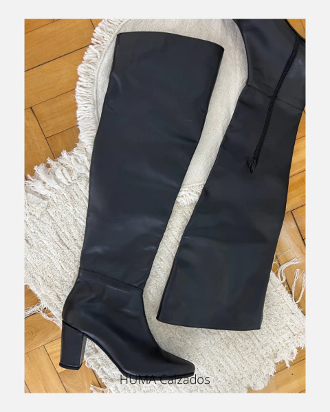 Huma10 Bota Bucanera en Punta Talles Grandes Mujer Cuero opaco Negro - comprar online
