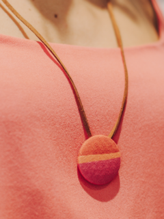 Colar Faces - comprar online