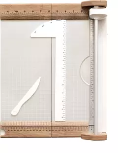 We R Makers - Premium Paper Trimmer - Refiladora com base de vincar em centímetros e polegadas - comprar online