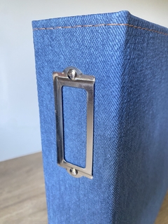 ÁLBUM NACIONAL GI DEMELLO para Scrapbook tamanho 30,5x30,5cm (12"x 12") - Cor Jeans Sintético - comprar online