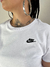 Camiseta Feminina Nike Sportswear Club Essentials Branca - comprar online