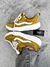 Tênis Vans Ultrarange Neo Vr3 Mte Vintage Amarelo na internet